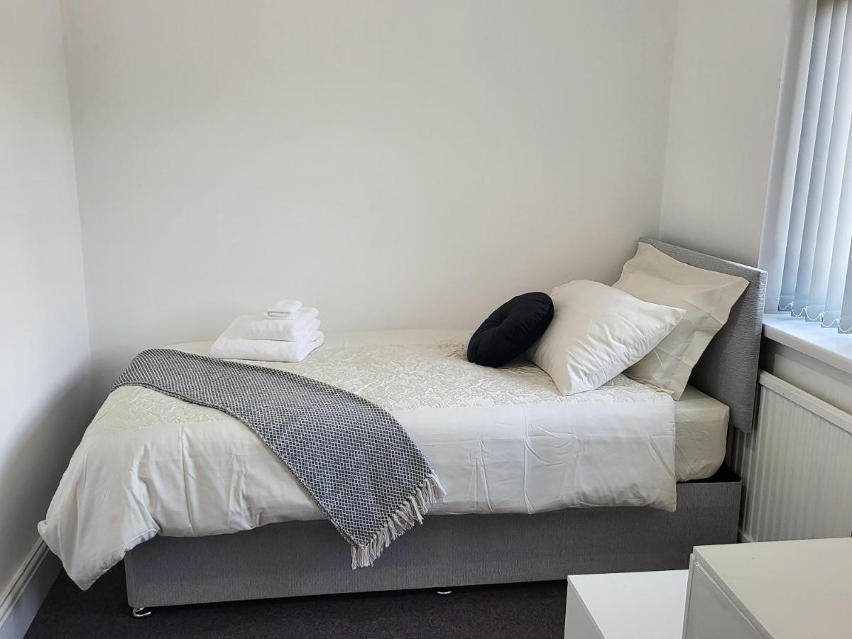 Spacious & Cosy Holiday Home In Manchester Dış mekan fotoğraf