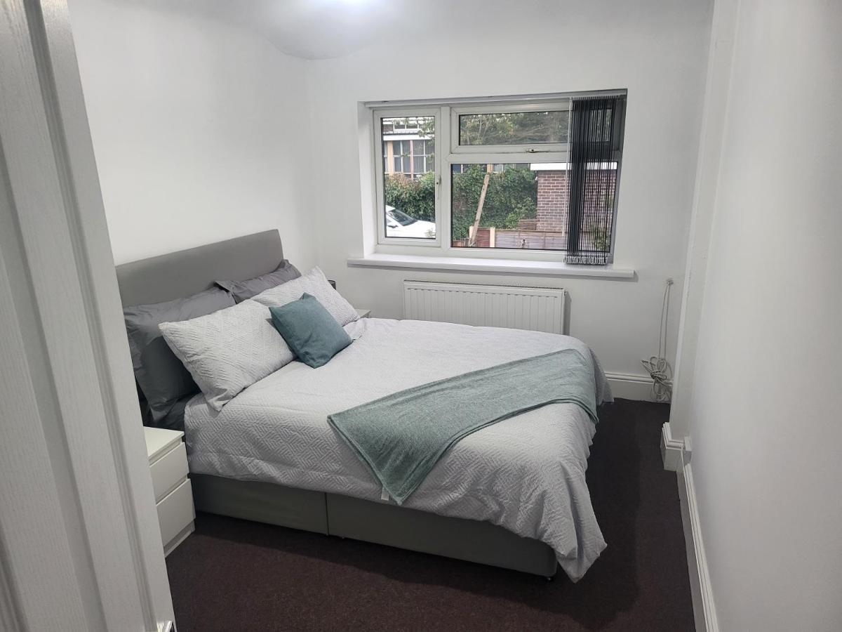 Spacious & Cosy Holiday Home In Manchester Dış mekan fotoğraf