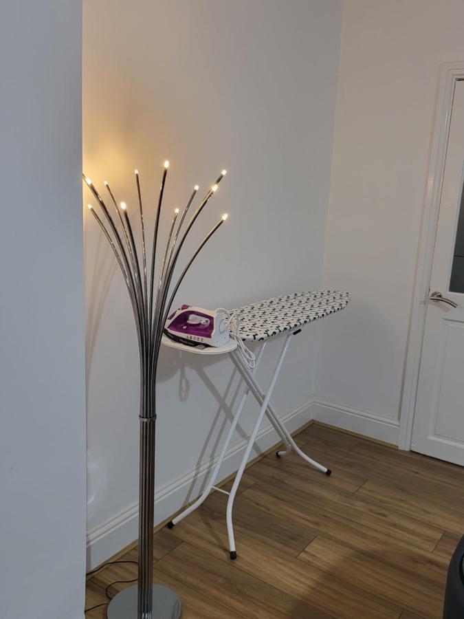 Spacious & Cosy Holiday Home In Manchester Dış mekan fotoğraf