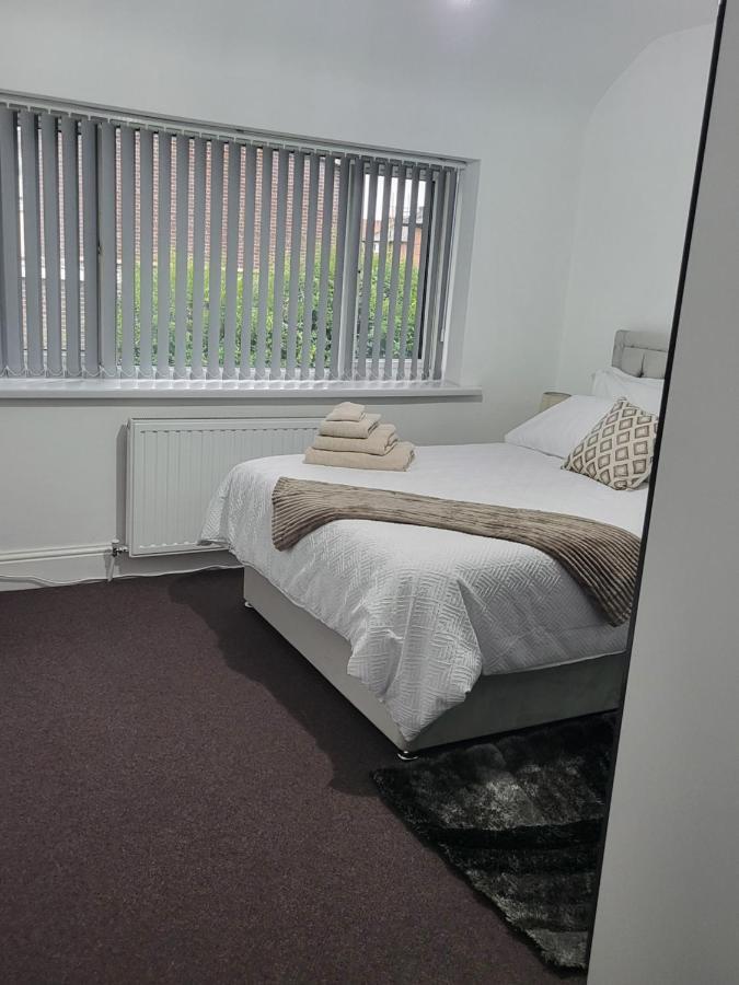 Spacious & Cosy Holiday Home In Manchester Dış mekan fotoğraf