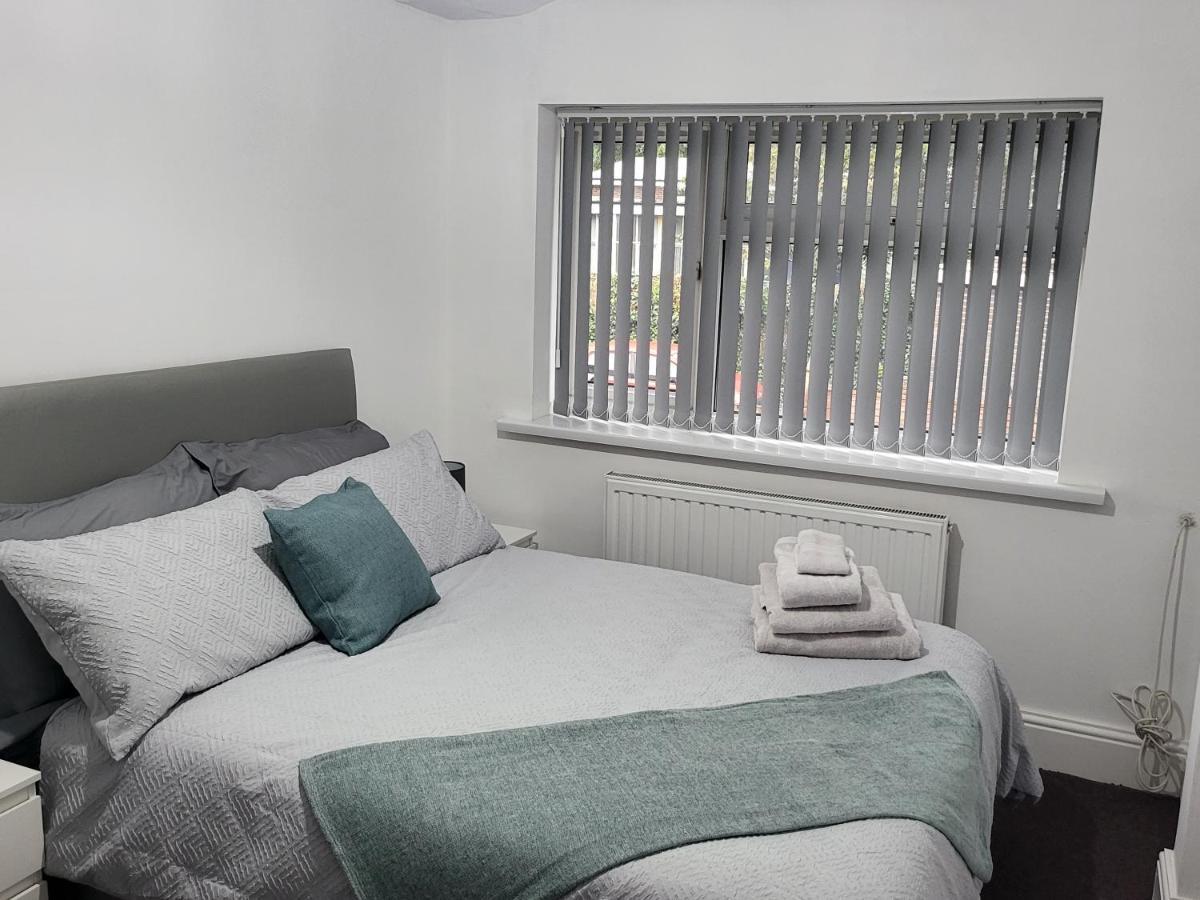 Spacious & Cosy Holiday Home In Manchester Dış mekan fotoğraf